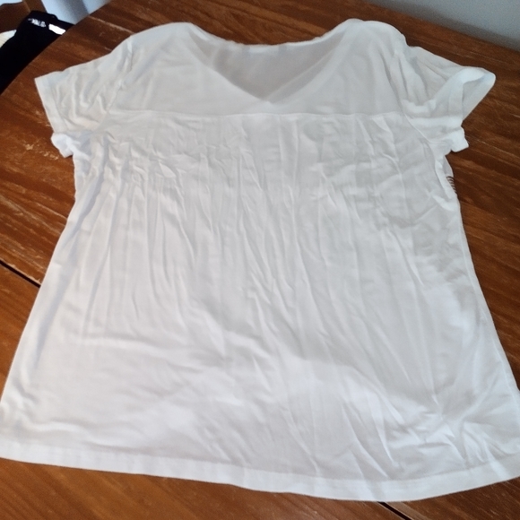 Bundle of 2 BeBe mesh shirts L - Picture 11 of 12